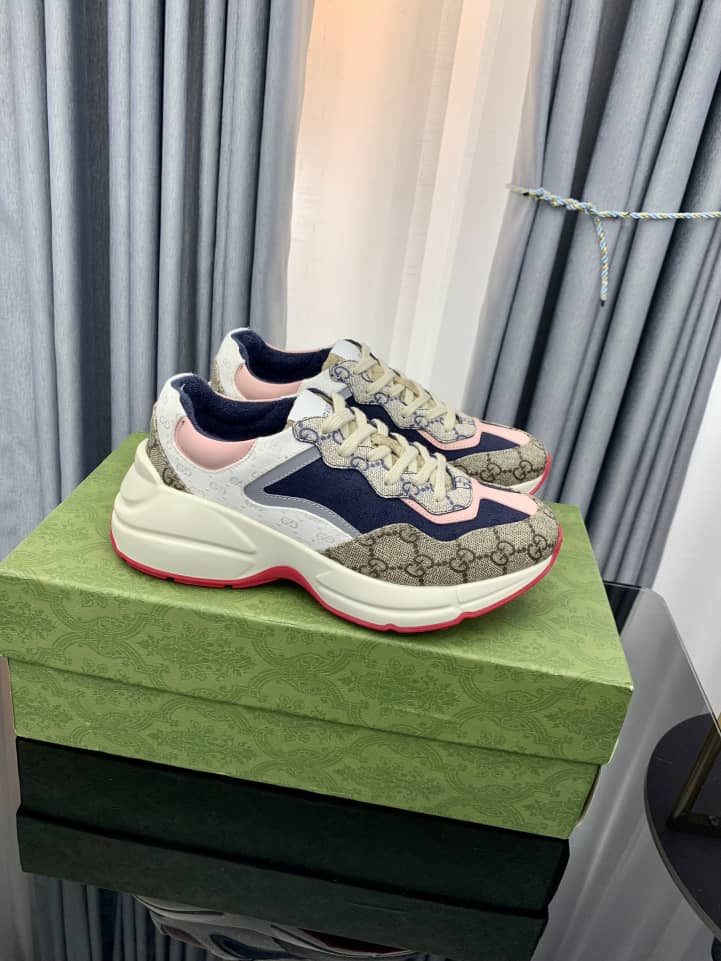 Gucci GG Supreme Retro Sneakers