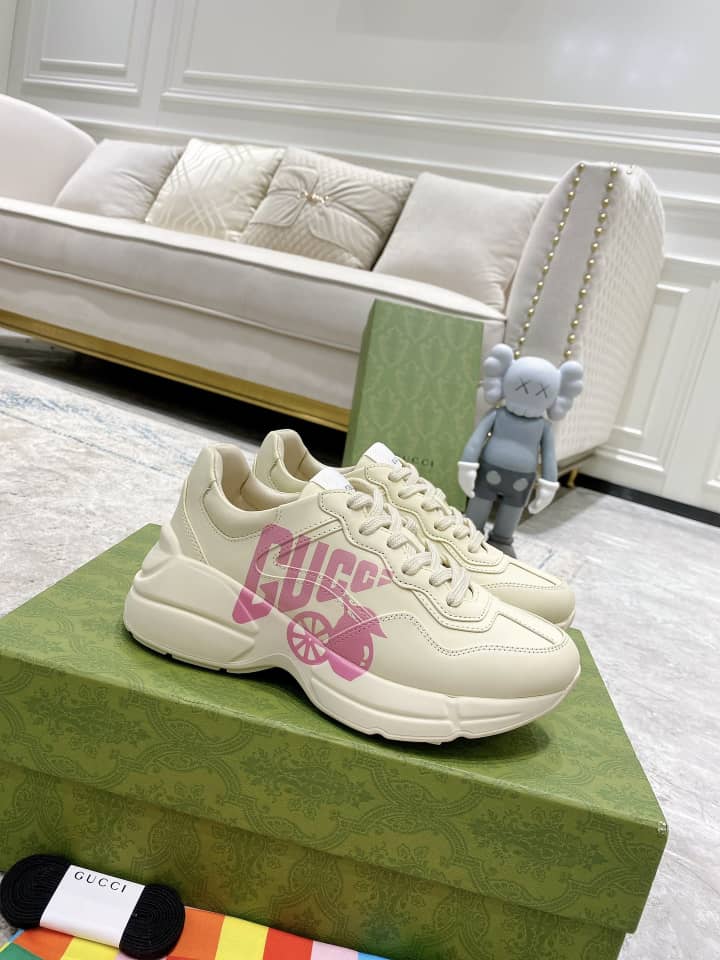 Gucci GG Supreme Retro Sneakers