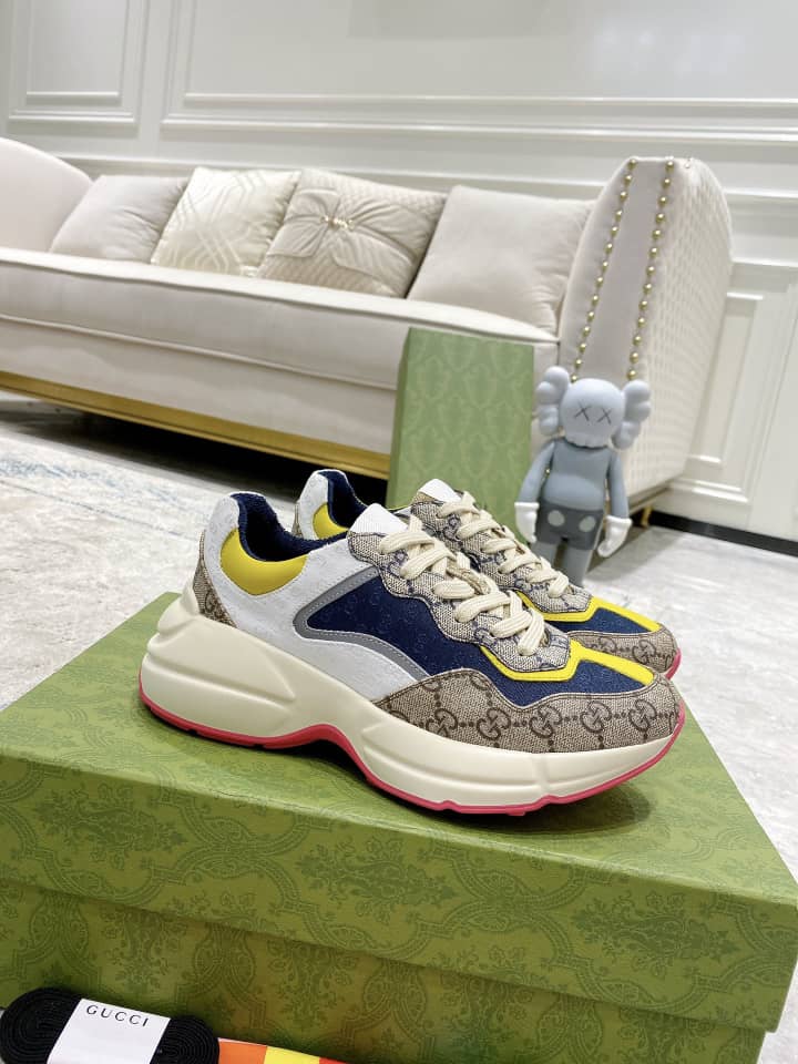 Gucci GG Supreme Retro Sneakers
