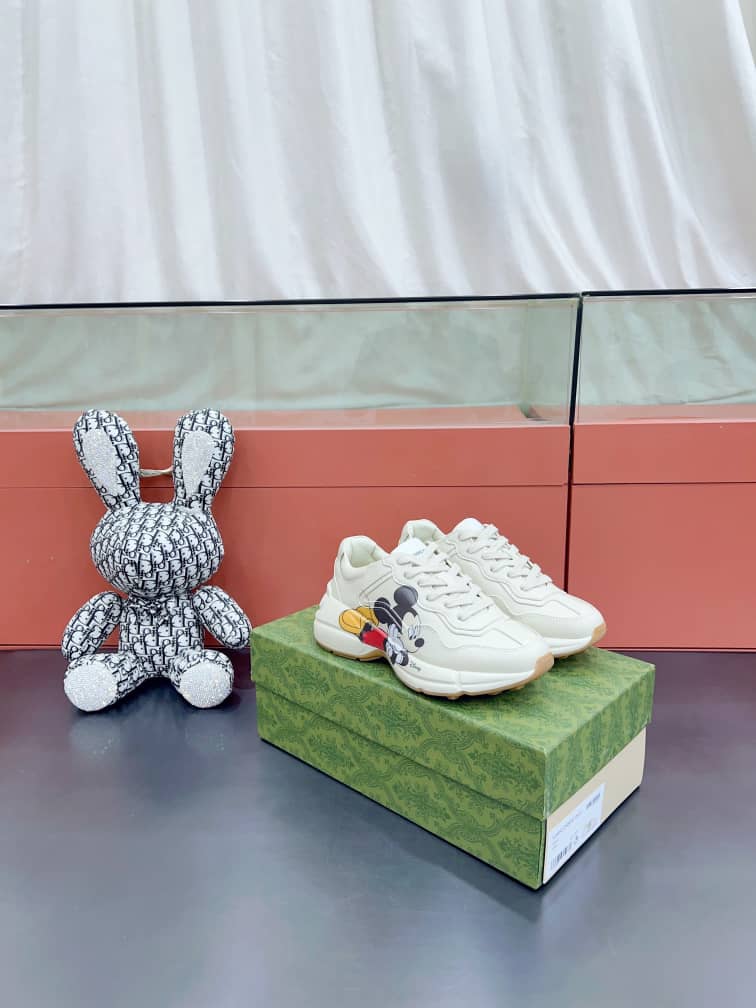 Gucci GG Supreme Retro Sneakers