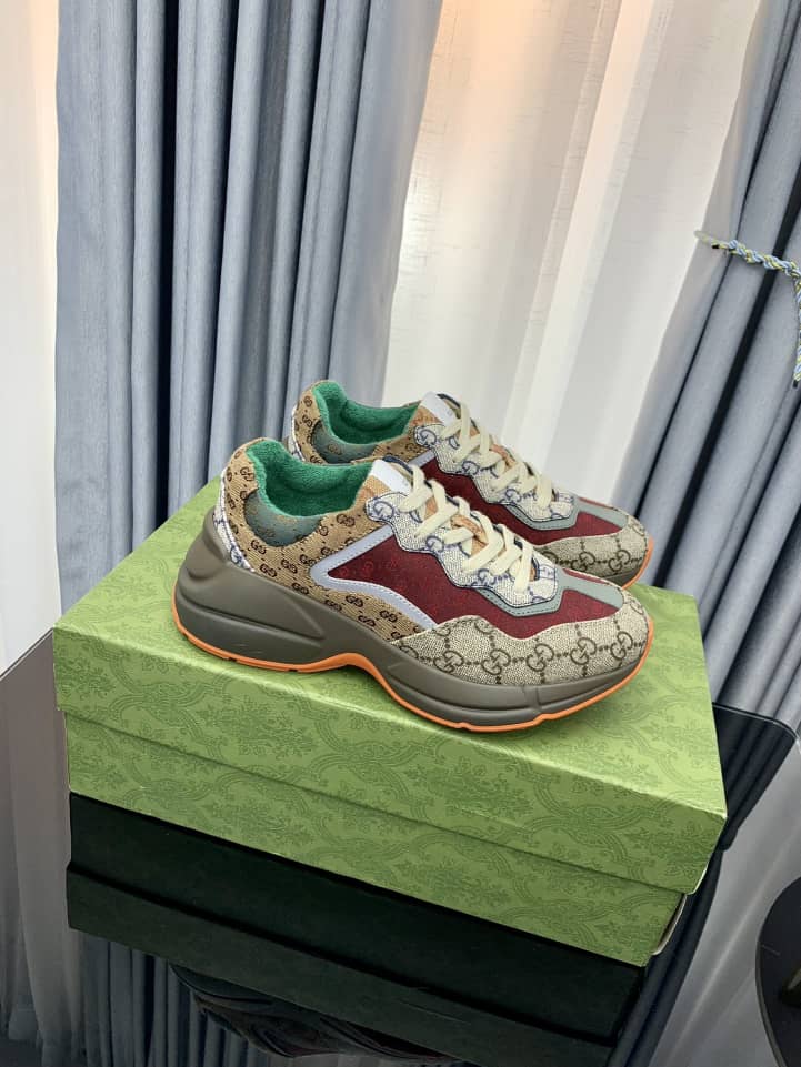 Gucci GG Supreme Retro Sneakers